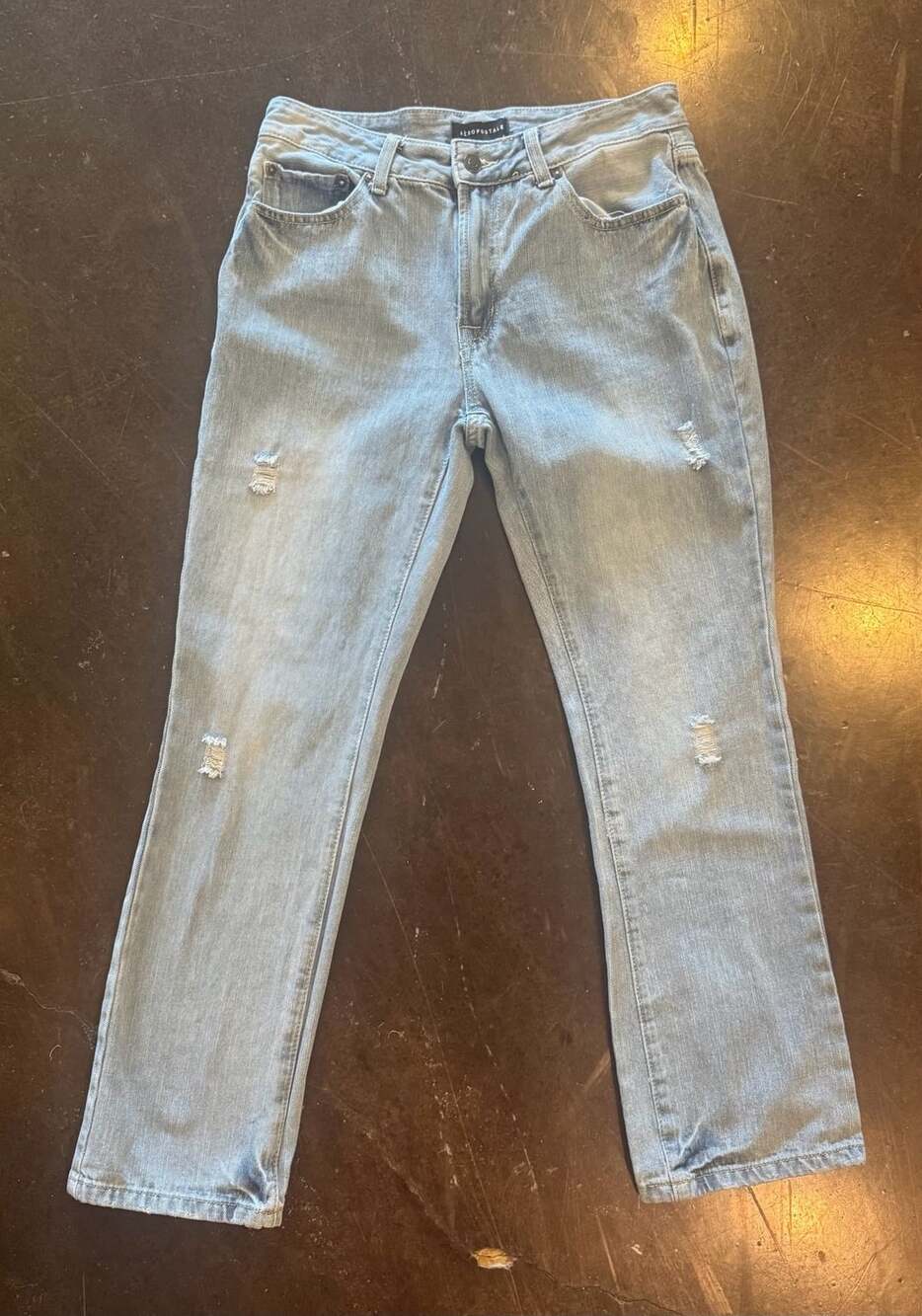 Aeropostale Slim Bootcut Light Wash Distressed Jeans Size 32x30